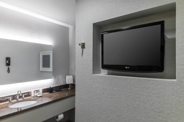 Bedroom 4, Richmond Marriott, Richmond