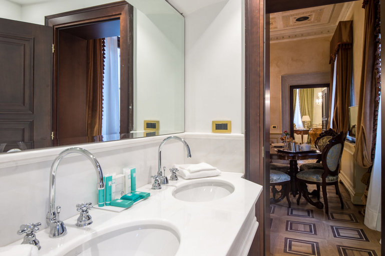 Bathroom 4, Hotel Nani Mocenigo Palace, Venezia