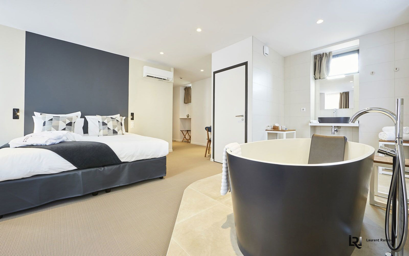 Bedroom 4, Le Manoir de Kerbot, Morbihan