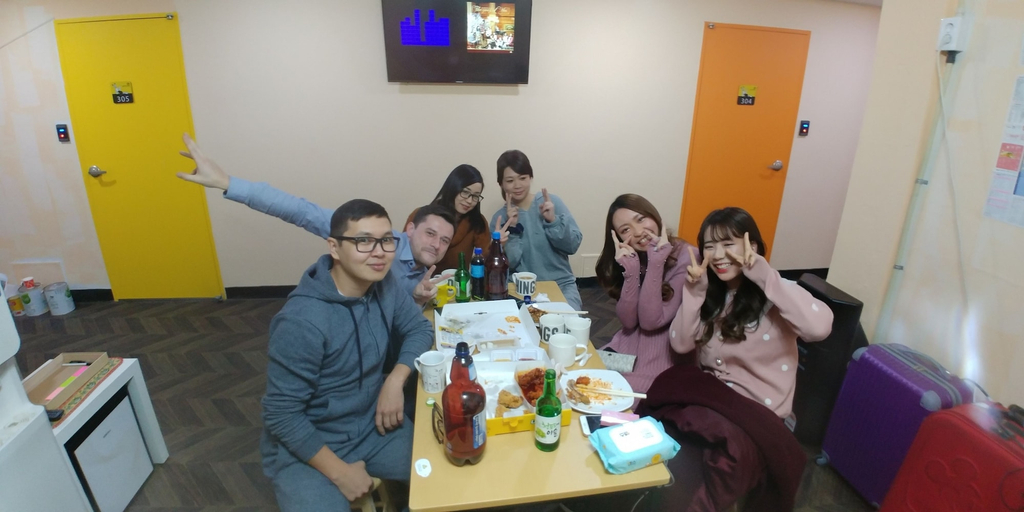 Food & Drinks
