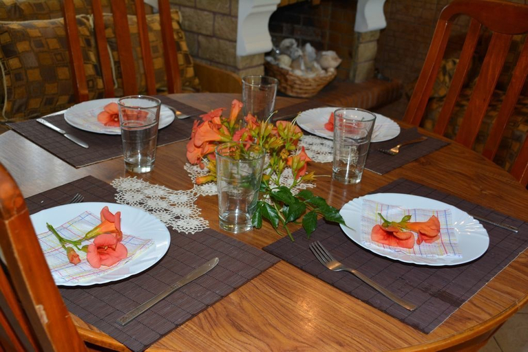 Food & Drinks, Traditional summer house in Marmari, Central Greece