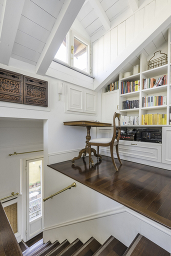 Library, Montenapoleone – RentClass Gloria, Milano