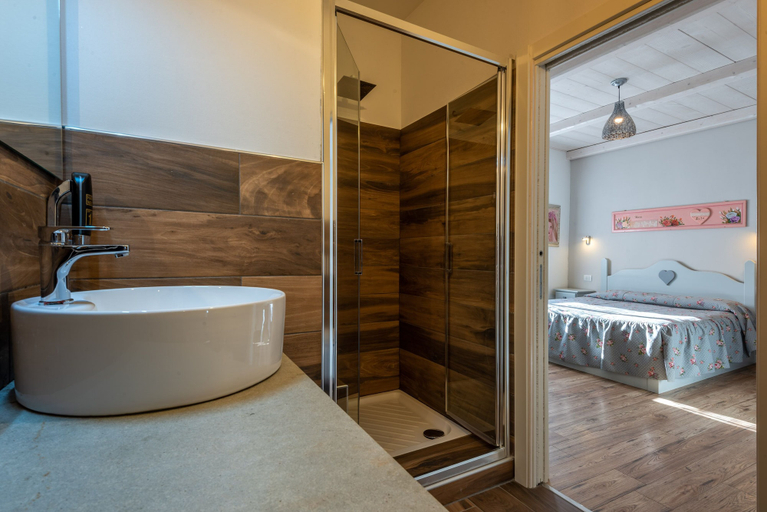 Bathroom 4, Locanda Zita, Modena