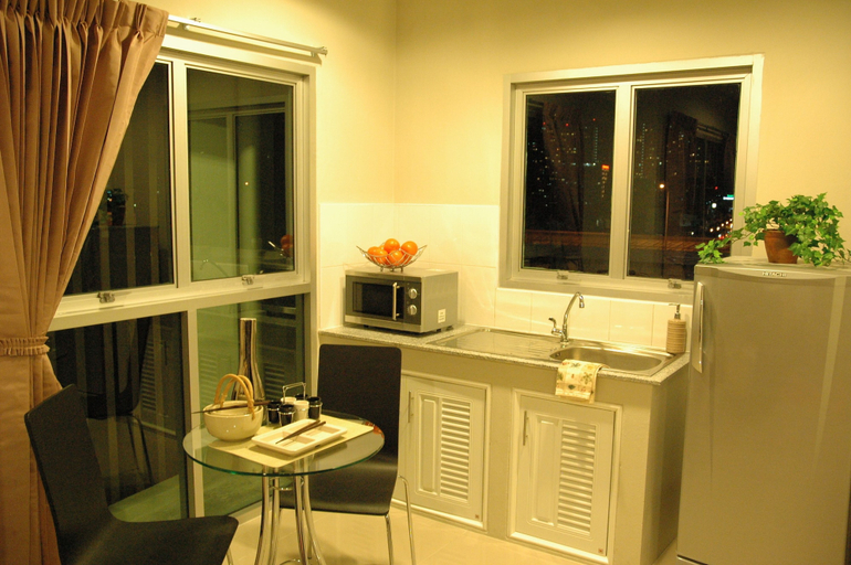 Bathroom 4, Bangkok Living, Phaya Thai