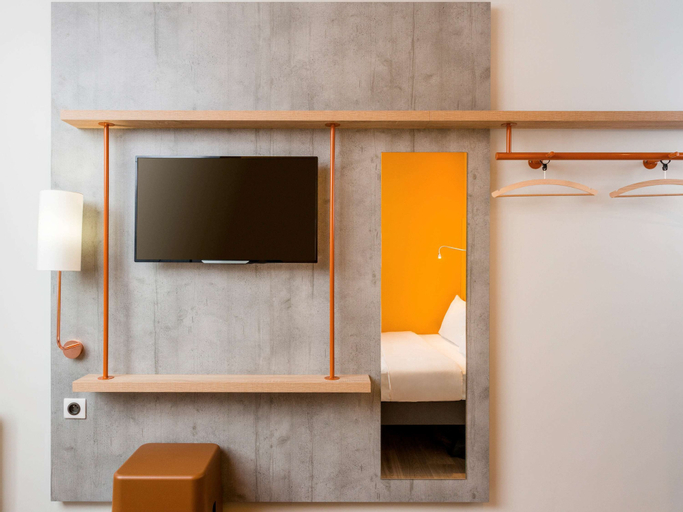 Bedroom 19