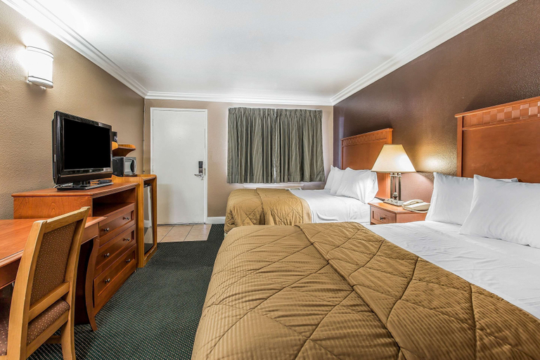 Bedroom 3, Rodeway Inn Ventura Midtown, Ventura