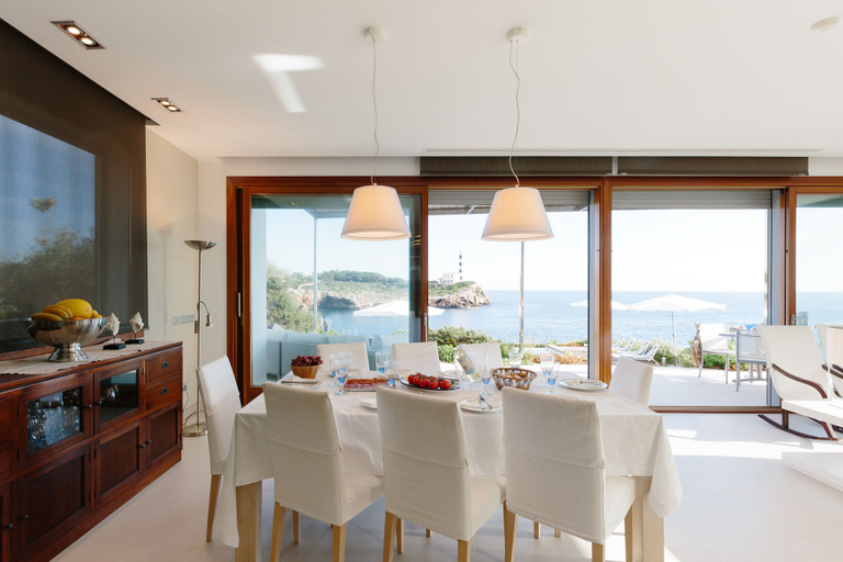 Food & Drinks 5, Sea Front Luxurious Villa, Baleares