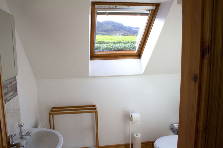 Bathroom 3, Madra Rua Organic Accommodation