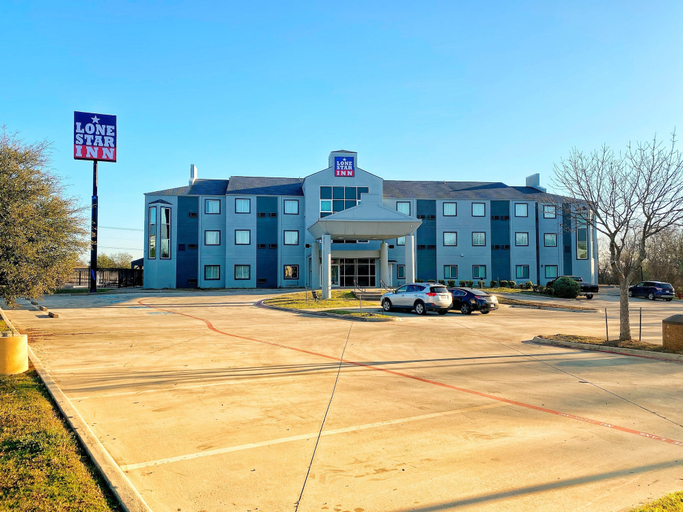 Exterior & Views 1, Lone Star Inn, Wise