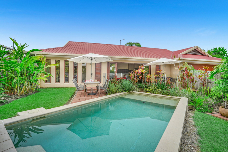 Belle Escapes - Latania Villa Palm Cove, Cairns