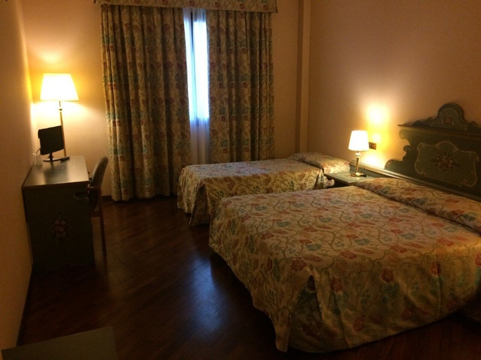 Bedroom 3, Hotel San Nicola, Potenza