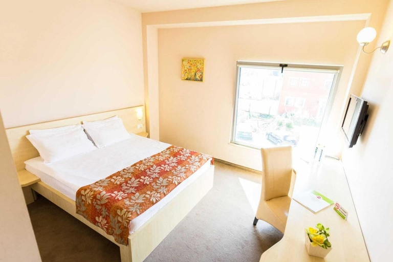 Bedroom 4, Stop Hotel, Sanpetru
