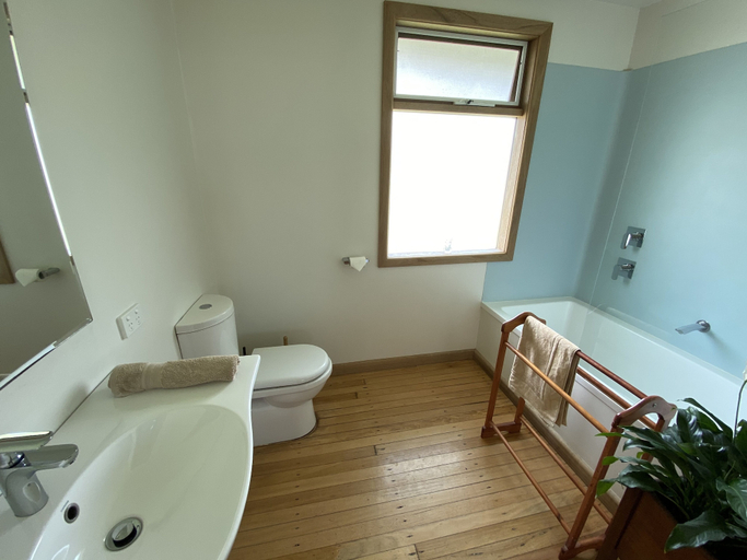 Bathroom 5, Seacroft Estate, Colac-Otway - South