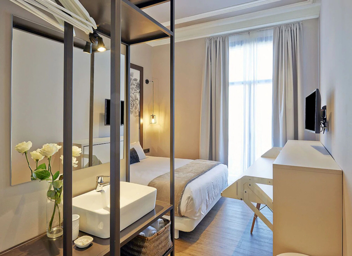 Bedroom 3, Hostal Central Barcelona, Barcelona