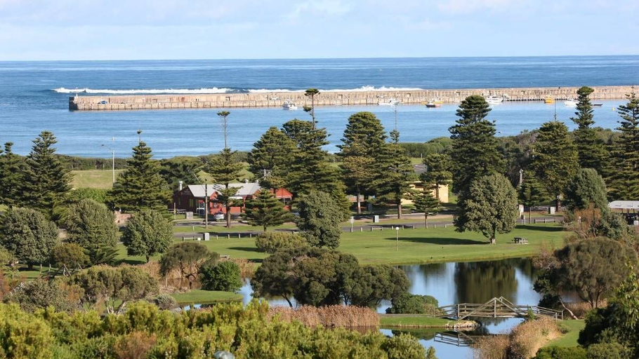 Others 4, Apartments 521, Warrnambool