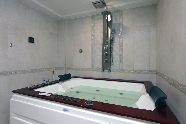 Bathroom 5, Al Muhaidb Residence Serviced Apartments, Al Ahsa