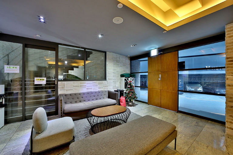 Others 4, Hound Hotel Seomyeon 1st Street, Busanjin