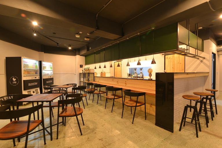 Food & Drinks 2, Meetingmates Hostel, Taipei City