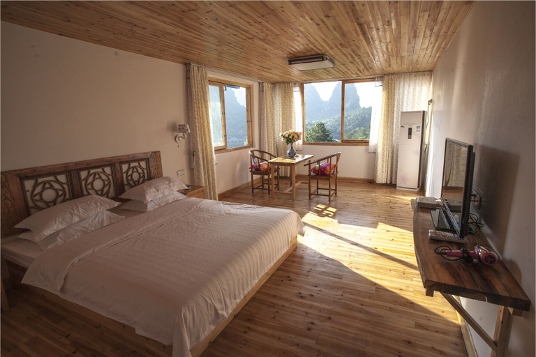 Bedroom 2, Riverside Retreat Hotel, Guilin
