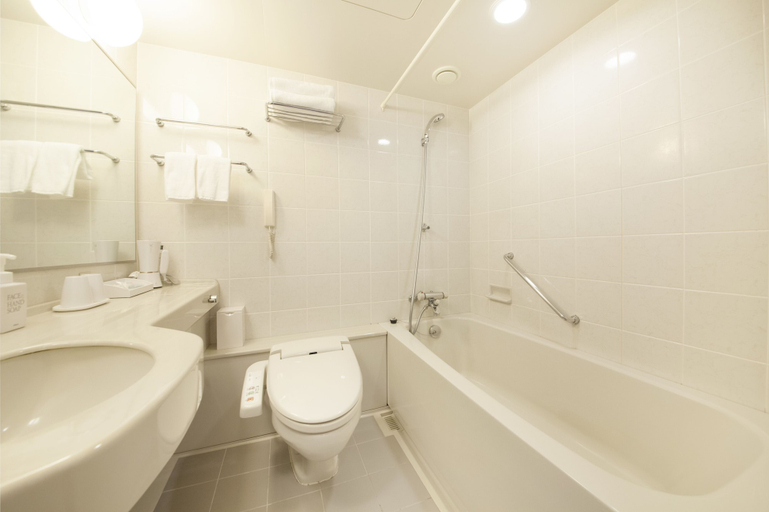 Bathroom 4, Quintessa Hotel Sasebo, Sasebo