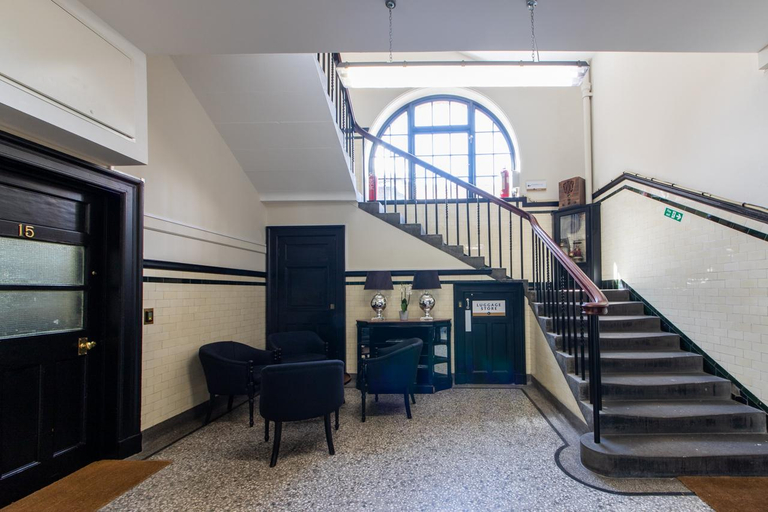 Public Area, Linton Collection - 28 North Bridge, Edinburgh