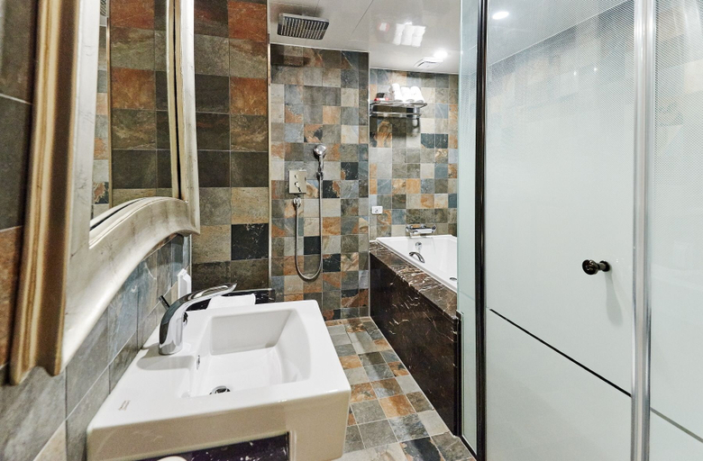 Bathroom 4, Hotel The Class, Icheon