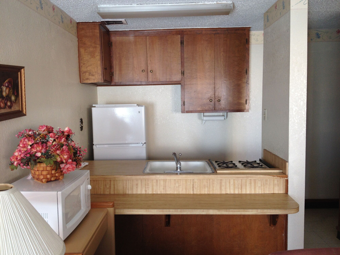 Others 4, Warrick Plaza Inn, Hale