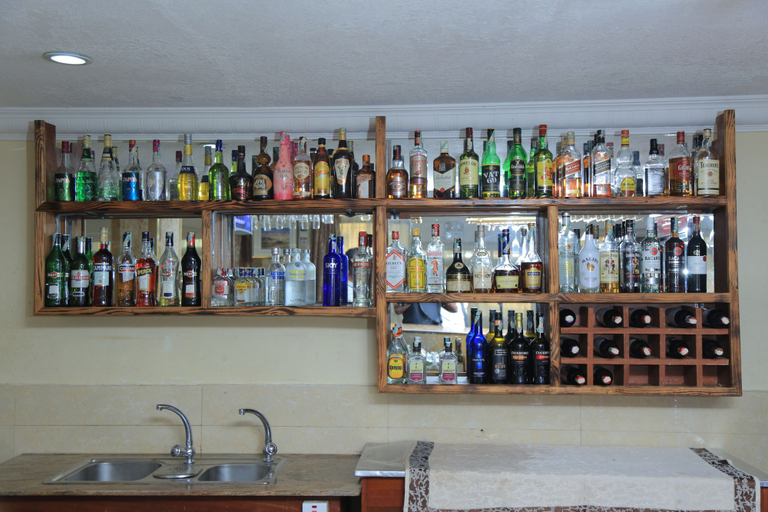 Food & Drinks 5, Tiffany Diamond Hotels, Ilala