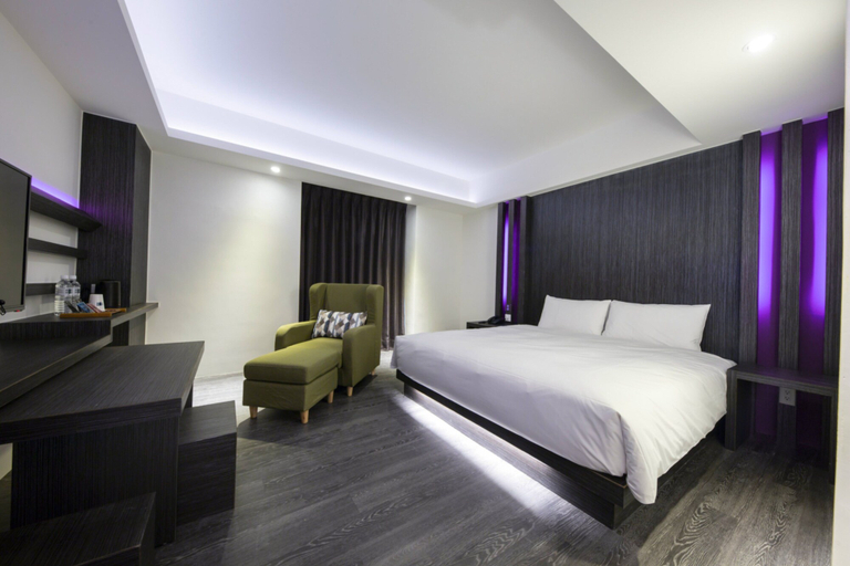 Bedroom 2, Seven Fukun Hotel, Yilan