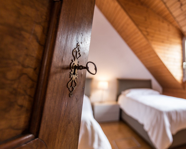 Bedroom 2, Les Galeries Marval, Neuchâtel