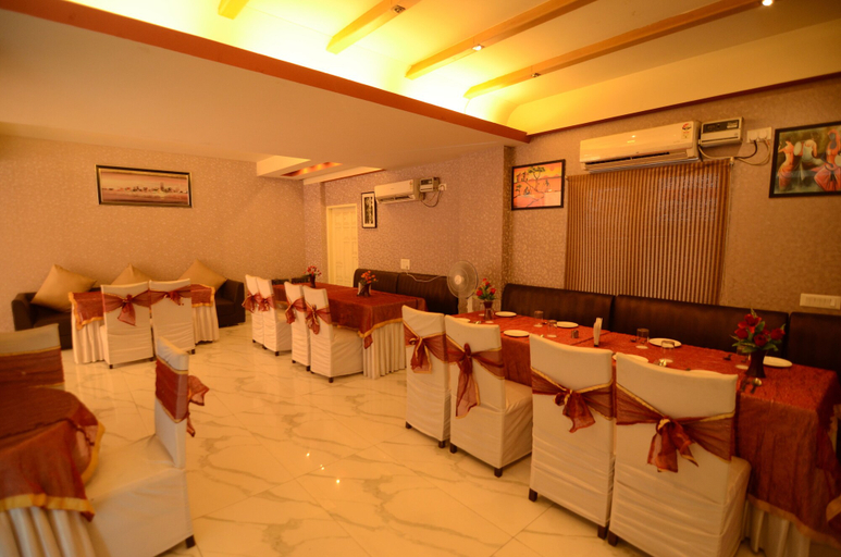 Food & Drinks 5, Hotel La Vista, Delhi