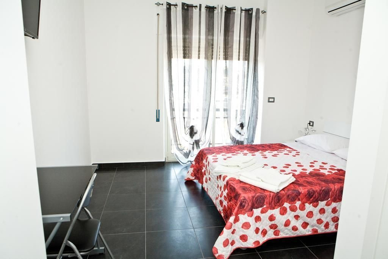 Bedroom 3, B&B Etna's Tourist, Catania