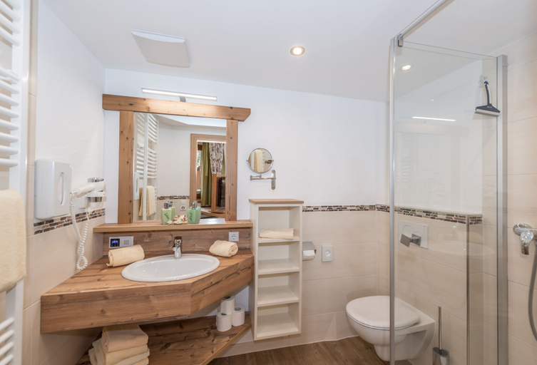 Bathroom 3, Alpenecho, Liezen