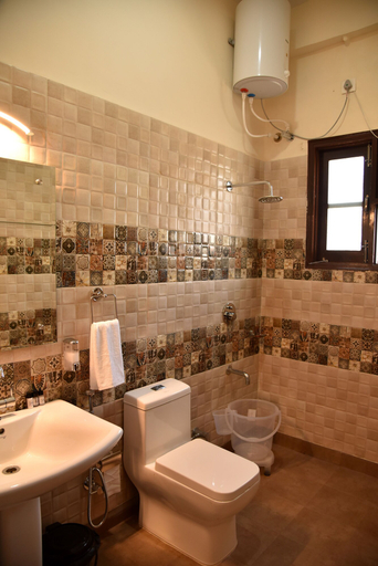 Bathroom 4, Mastiff Wildcrest Dharamshala (Chamunda Devi Temple), Kangra