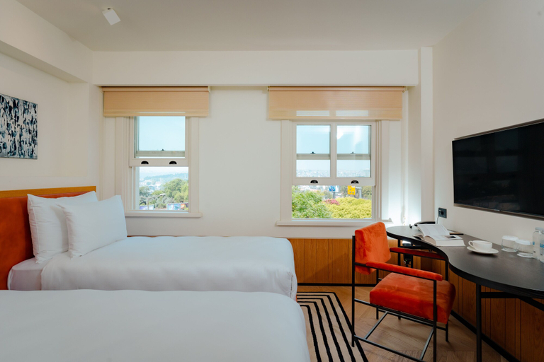 Bedroom 5, The Gift Hotel, Beyoğlu