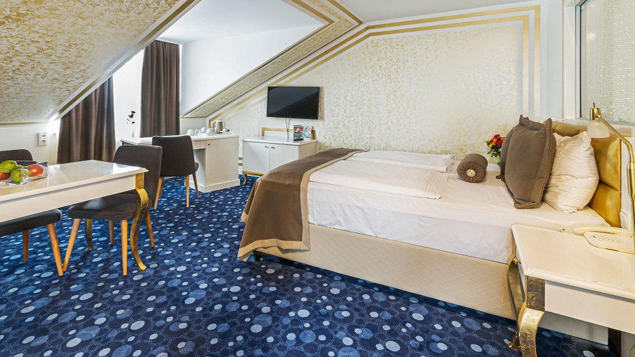 Bedroom 5, Hotel Bayer's, München
