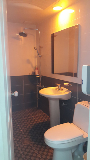 Bathroom 4, Saipan Motel with Sea View, Ganghwa
