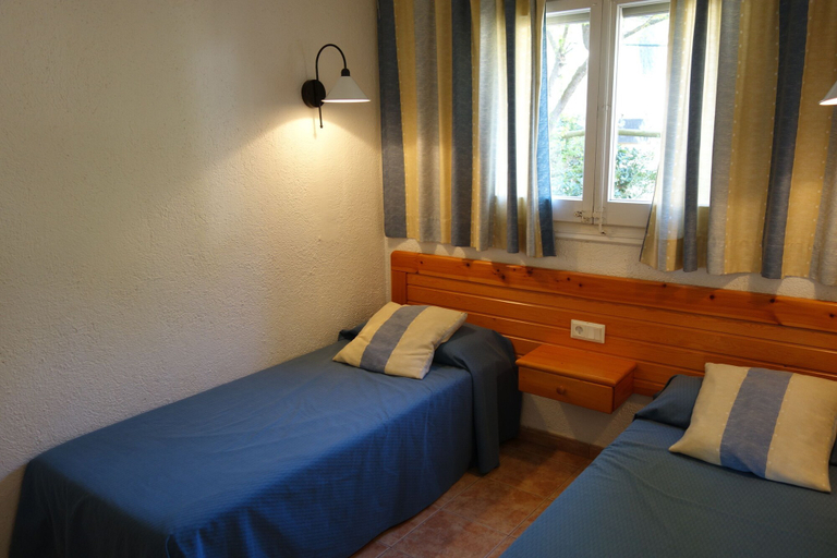 Bedroom, Estudio Park Golfet II, Girona