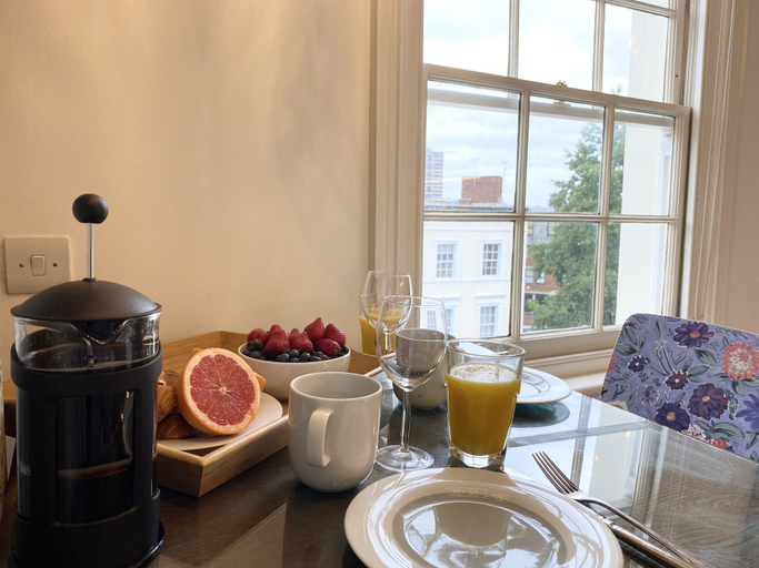 Food & Drinks 4, Stylish Apartments in Pimlico, London