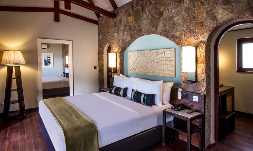 Bedroom 4, Paradise Sun