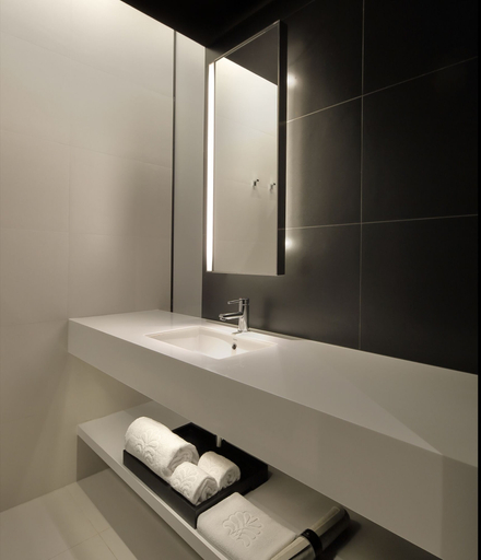 Bathroom 4, The Place Tainan, Tainan