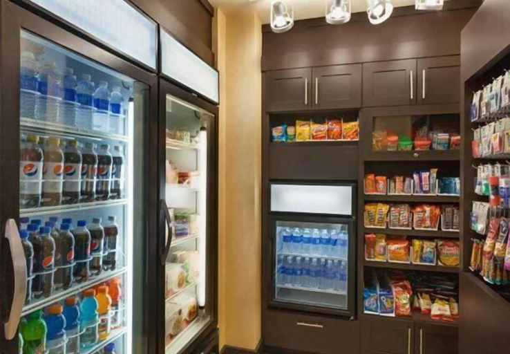 Food & Drinks 5, Residence Inn Long Island Islip/Courthouse Complex, Suffolk