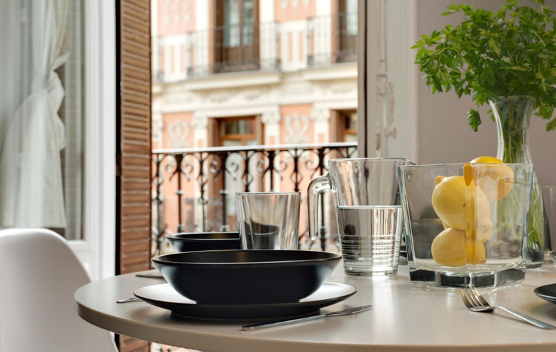 Food & Drinks 5, Suites You Platinum, Madrid