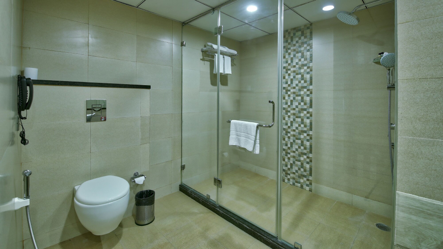Bathroom 5, POLO Inn & Suites, Jaipur