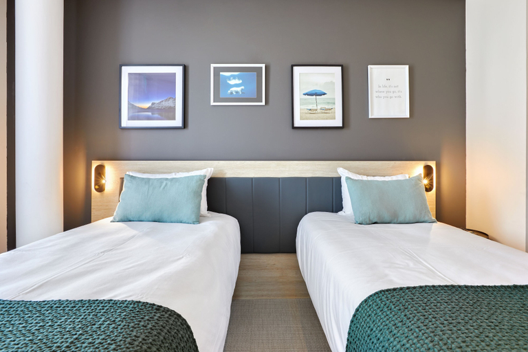 Bedroom 4, Aparthotel Adagio & Spa Vannes, Morbihan