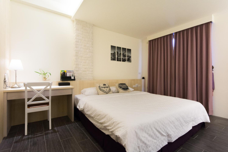 Bedroom 2, Zi Qing Cheng B&B, Hualien