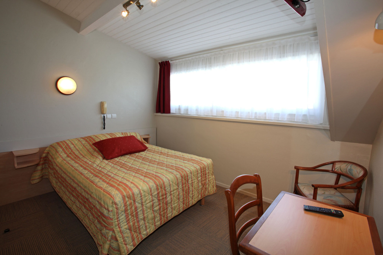 Bedroom 4, Au Primerose Hotel, Hautes-Pyrénées