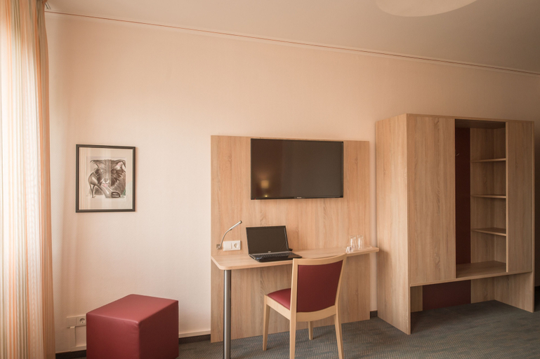 Others 5, Hotel Restaurant Leander, Eifelkreis Bitburg-Prüm