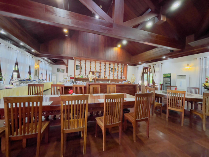 Food & Drinks 5, Try Palace Resort and Spa, Kaeb