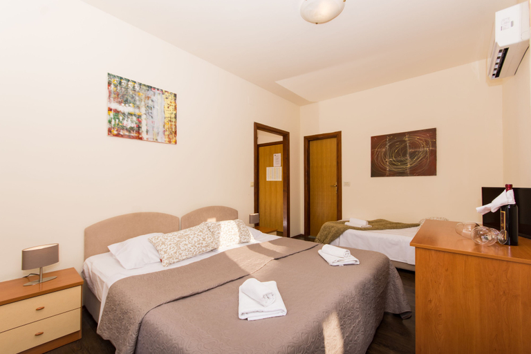 Bedroom 2, Vila Liza, Trogir